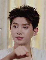 娱乐吃瓜君黄明昊